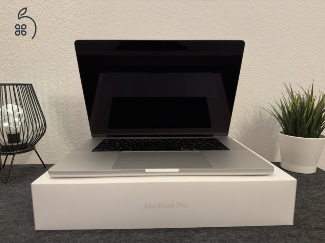 MacBook Pro M3 Pro 2023/16