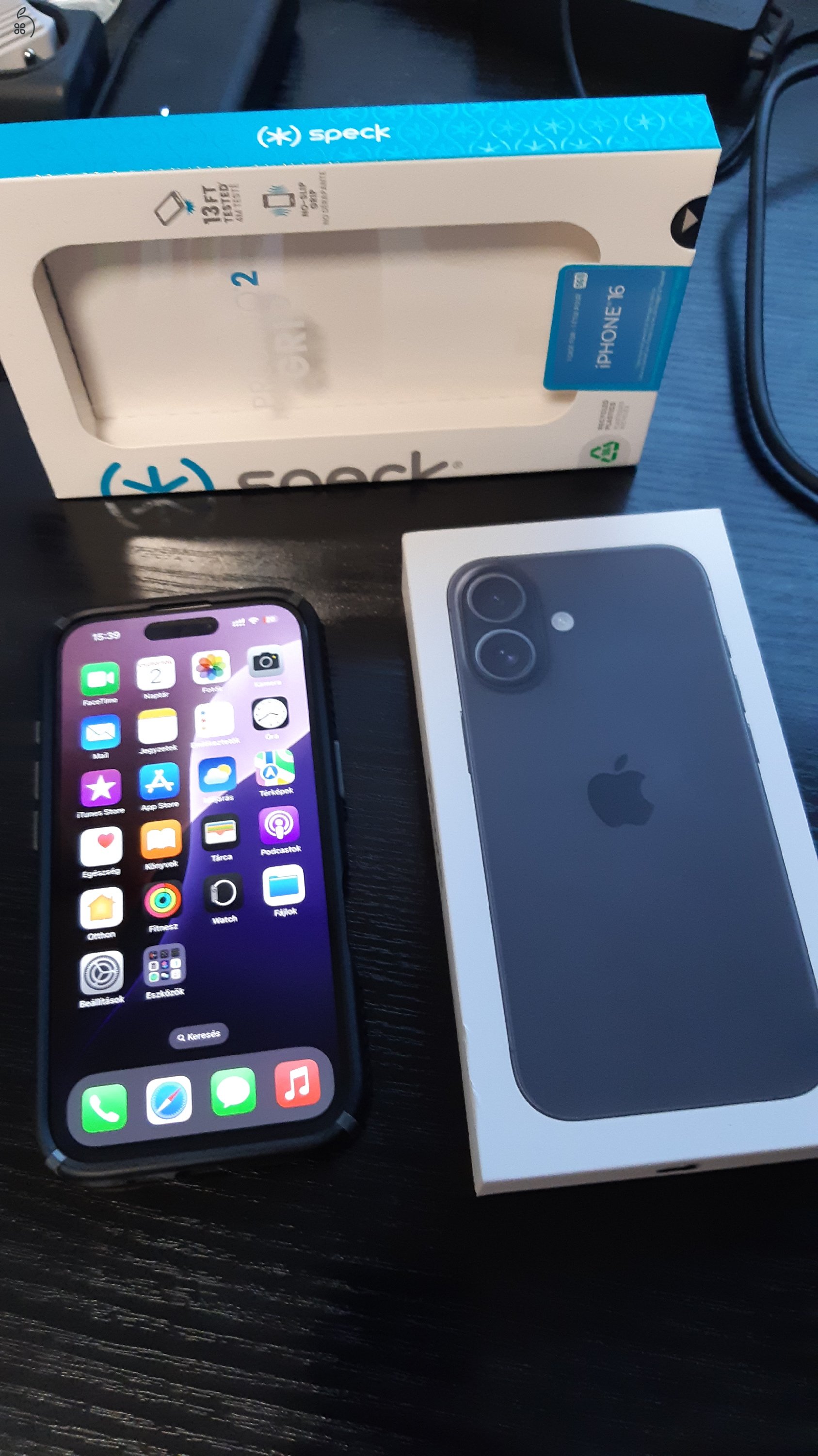 iPhone 16 128GB fekete