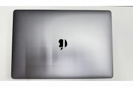 Eladó gyönyörű állapotban levő 2019-es Apple MacBook Pro 16” eredeti dobozával, töltőjével. Intel i9 processzor 1TB SSD, 16GB RAM