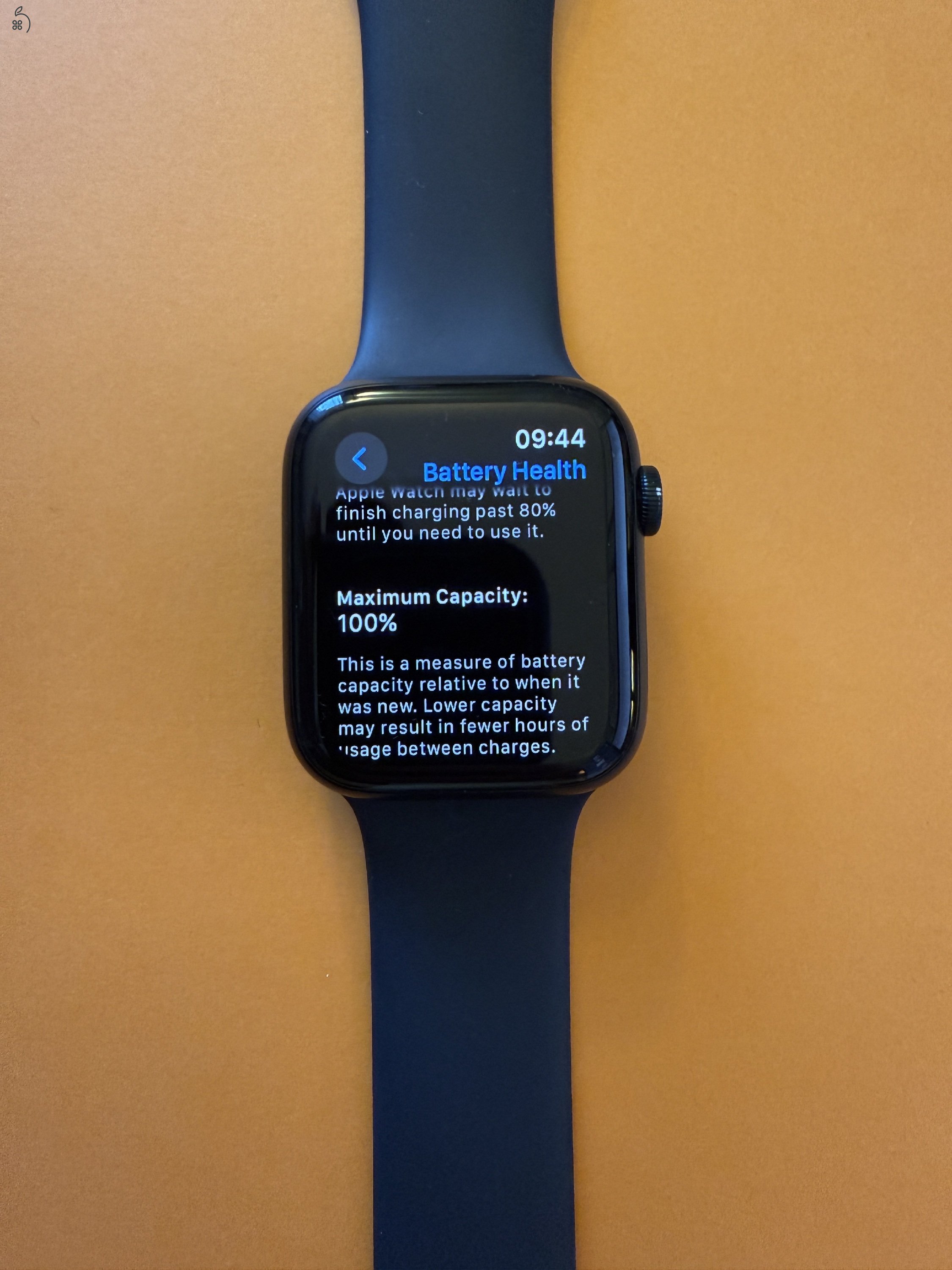 Apple Watch SE (2022) 44mm Éjfekete