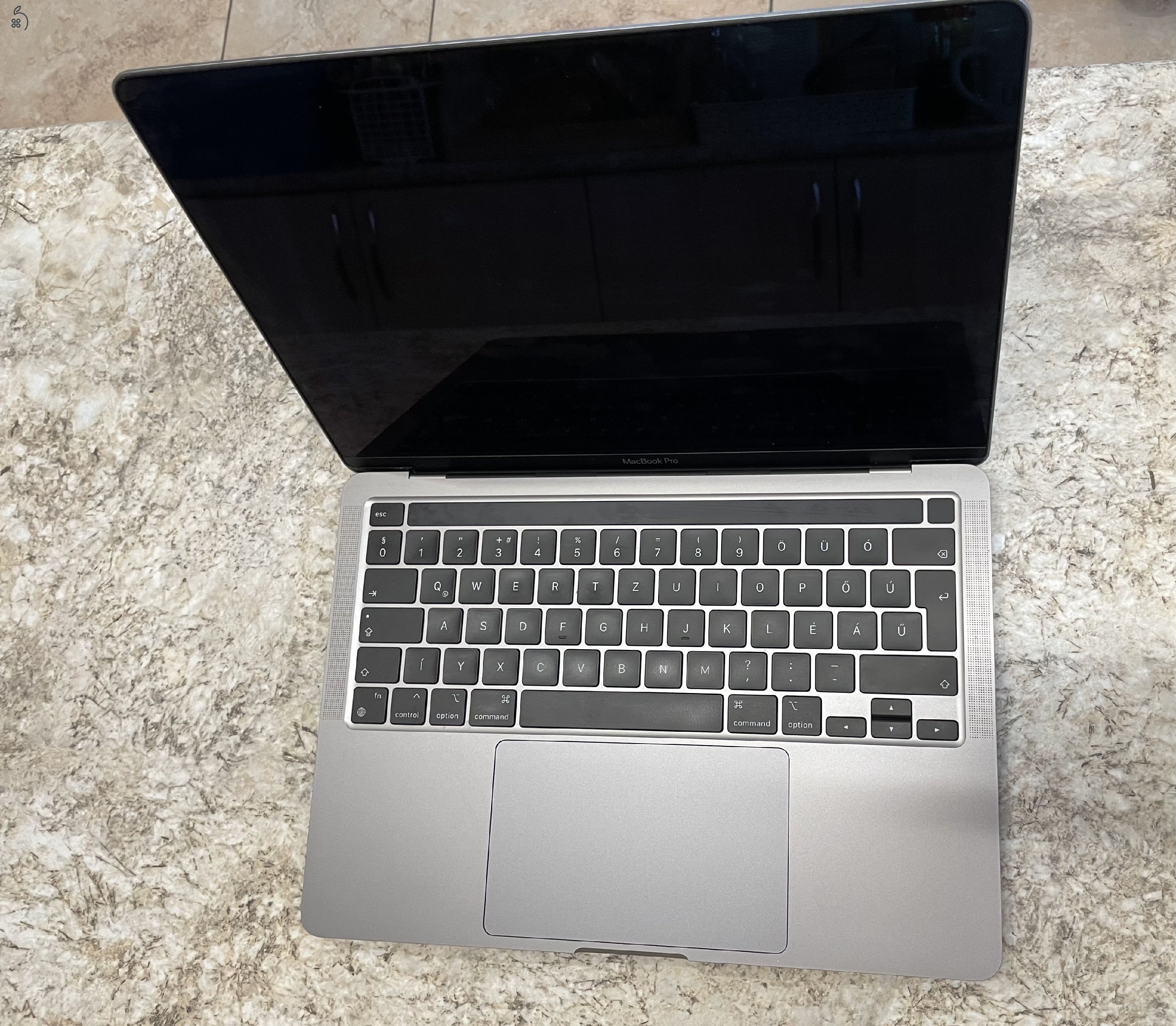 MacBook Pro (13 hüvelykes, M1, 2020)