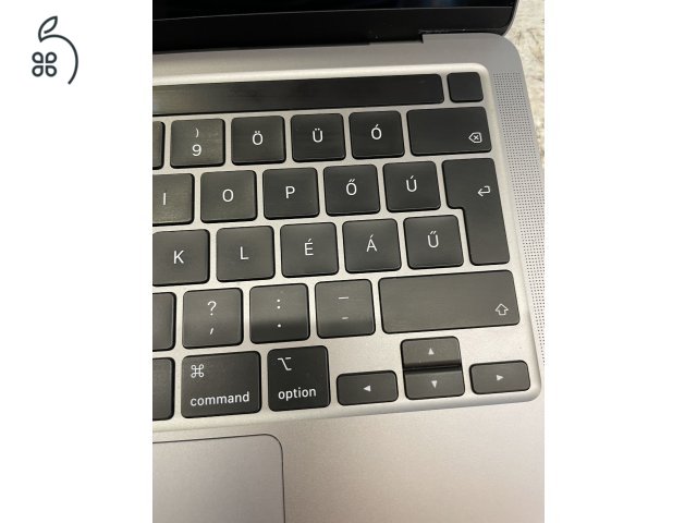 MacBook Pro (13 hüvelykes, M1, 2020)