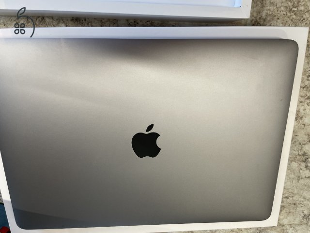 MacBook Pro (13 hüvelykes, M1, 2020)