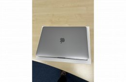 Macbook Pro M1 256GB SSD 8GB RAM magyar billantyűzet