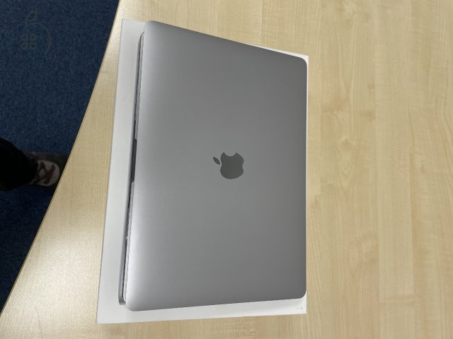 Macbook Pro M1 256GB SSD 8GB RAM magyar billantyűzet