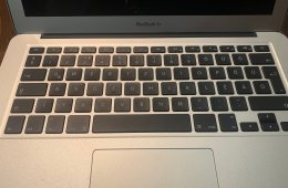 MacBook  Air 13 eladó