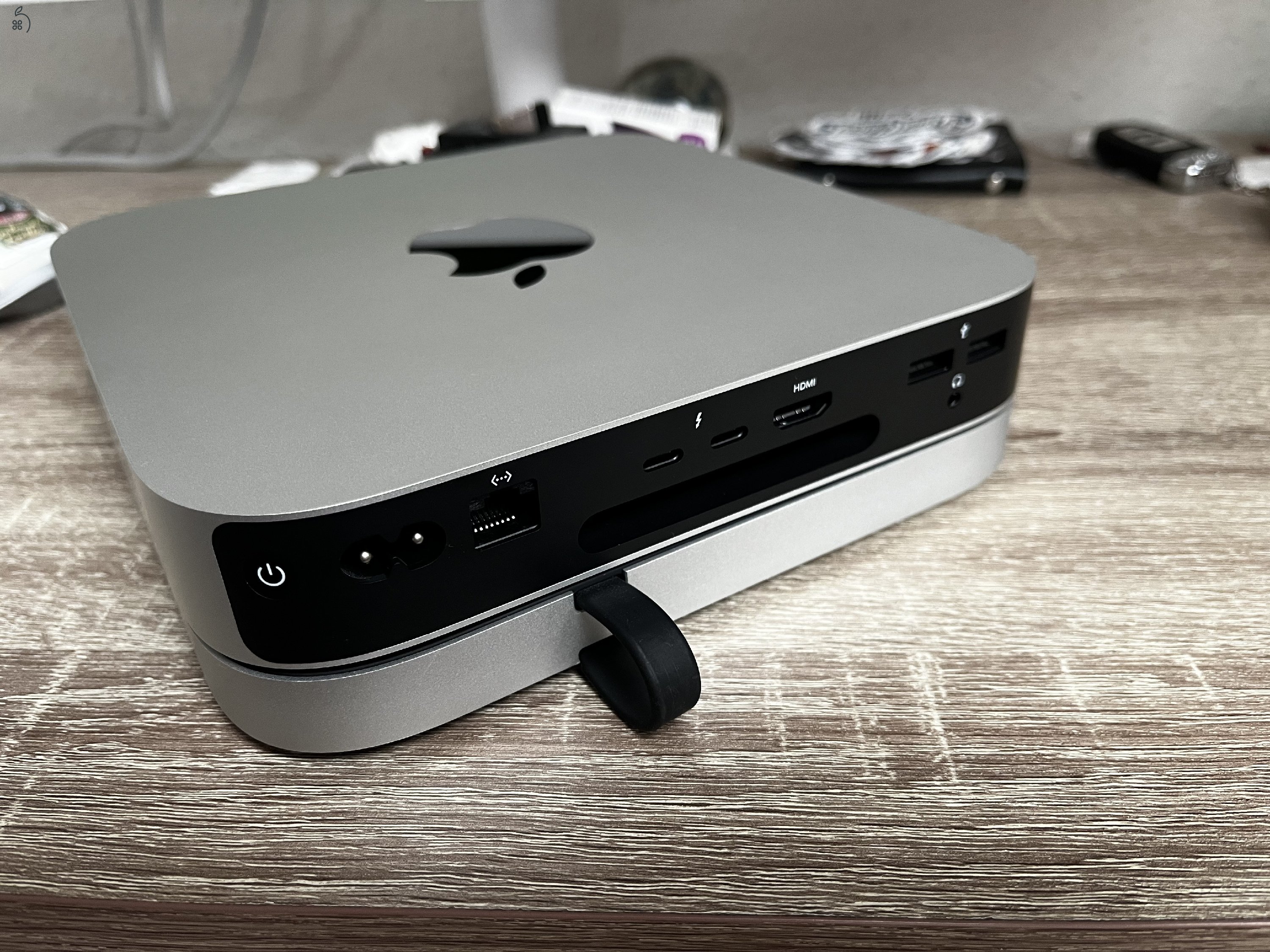 Garanciális Mac Mini M2/8GB/256GB + Satechi NVMe SSD HUB