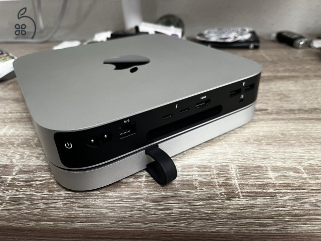 Garanciális Mac Mini M2/8GB/256GB + Satechi NVMe SSD HUB