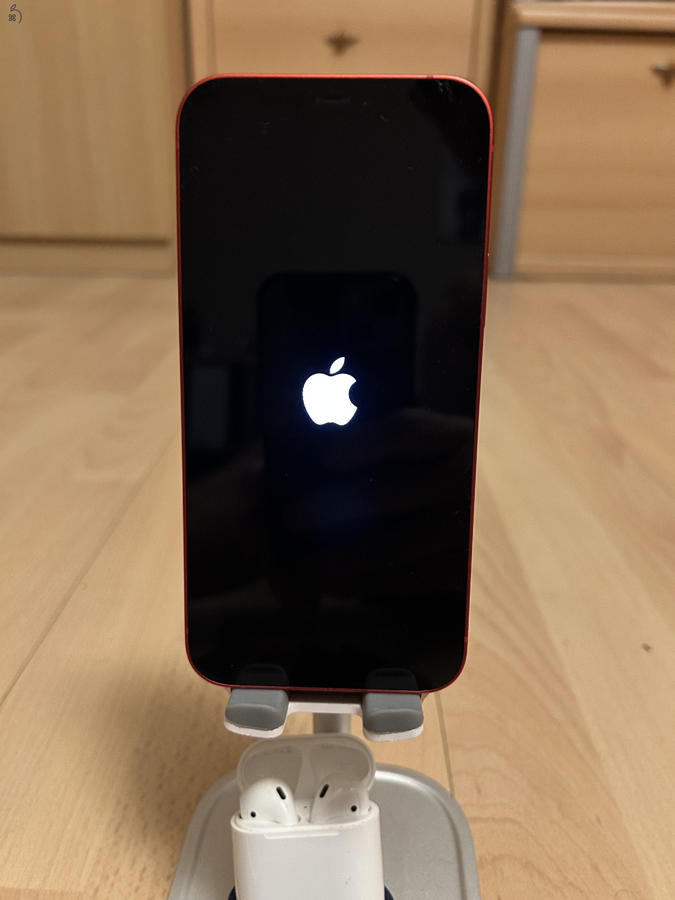 iPhone 12 64GB Red eladó