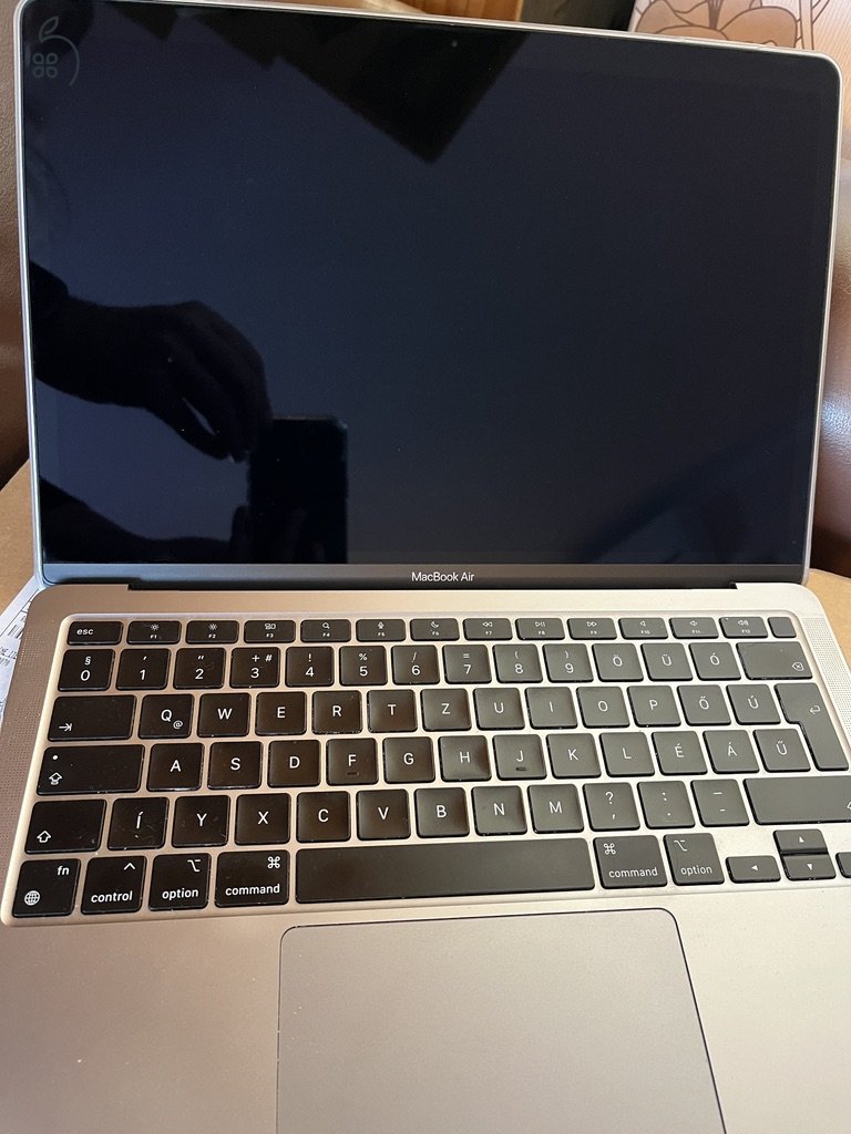 M1 Macbook Air, 8G RAM, 256G SSD