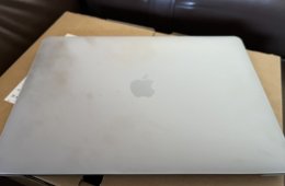 M1 Macbook Air, 8G RAM, 256G SSD