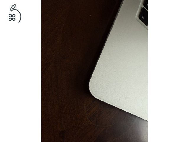 Macbook 13’ 2015 eleje, i7, 256GB, 8GB RAM