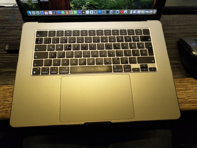 2023 Macbook Air M2 15