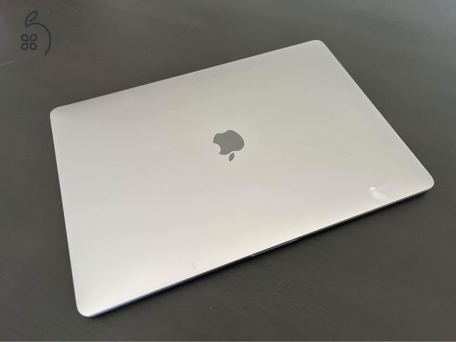 Macbook pro/ 2019 / 15” / i7 / 32GB / 500GB ssd