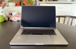 Macbook pro/ 2019 / 15” / i7 / 32GB / 500GB ssd