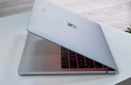 Hibátlan MacBook Pro 2017 13 128GB 2 ÉV Garanciával Számlával