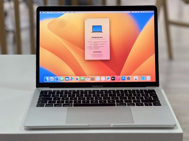 Hibátlan MacBook Pro 2017 13 128GB 2 ÉV Garanciával Számlával