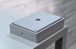 Hibátlan iPad 8th Generáció Silver 128GB 2 Év Garanciával Számlával