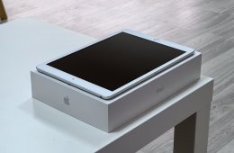 Hibátlan iPad 8th Generáció Silver 128GB 2 Év Garanciával Számlával