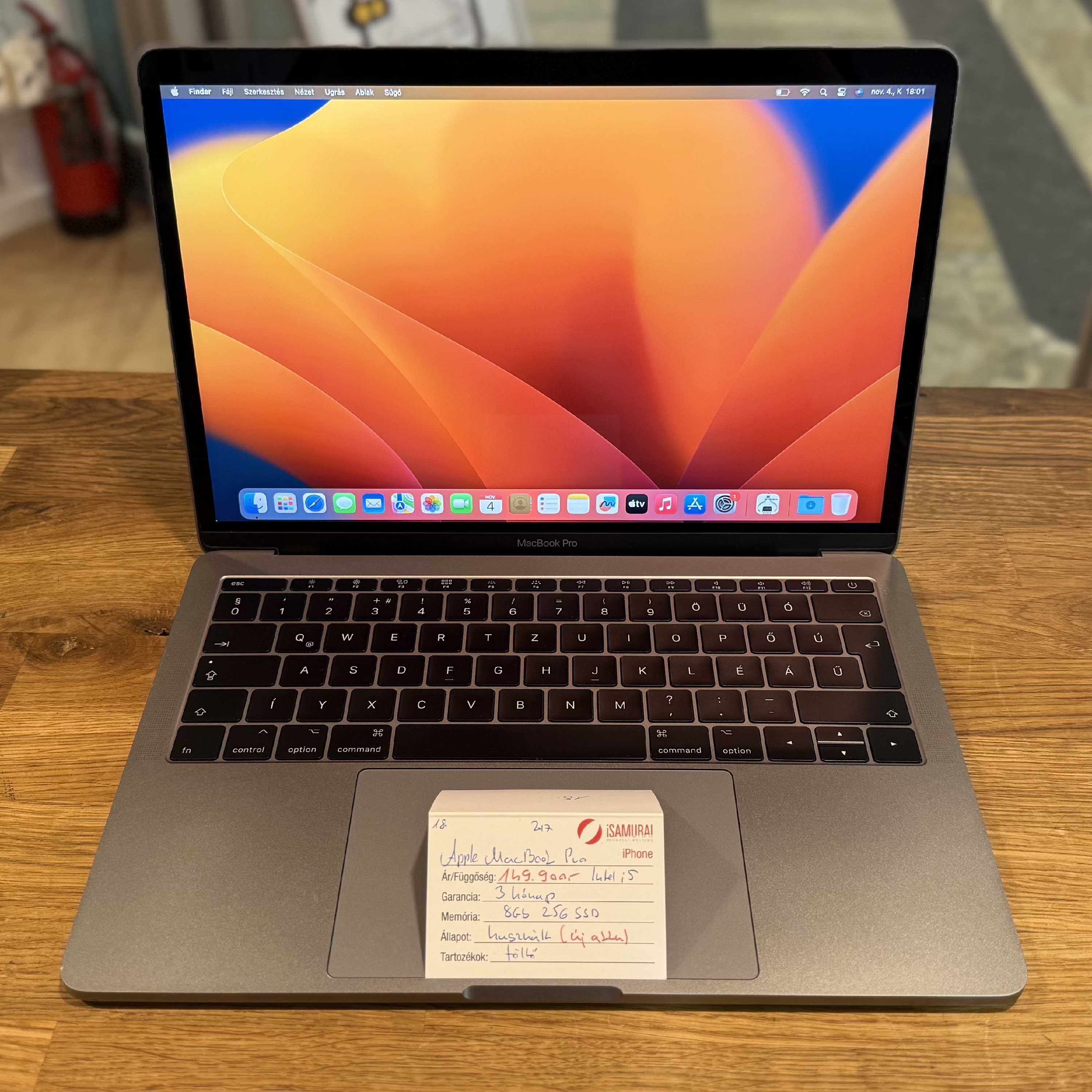 18. Apple MacBook Pro 13