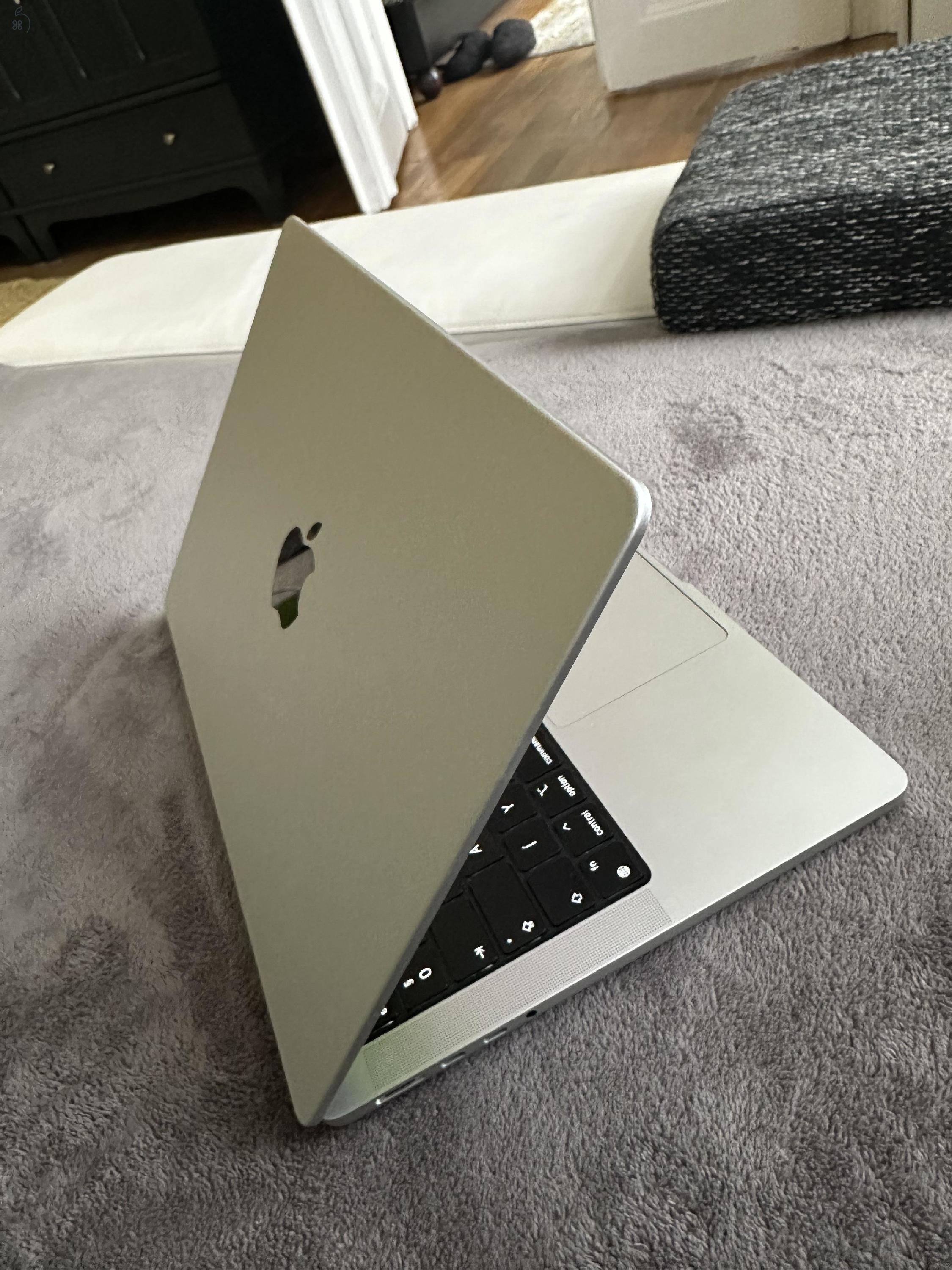 Eladó Macbook Pro M4 Pro Chip 14 inch