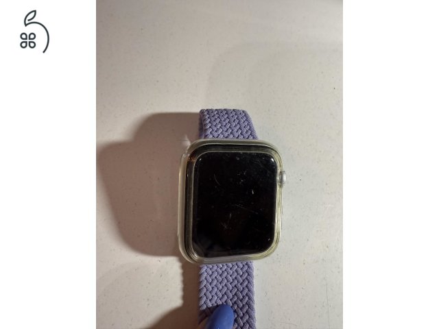 ELADÓ újszerű (fóliázott, tokban tartott) iWatch6, silver