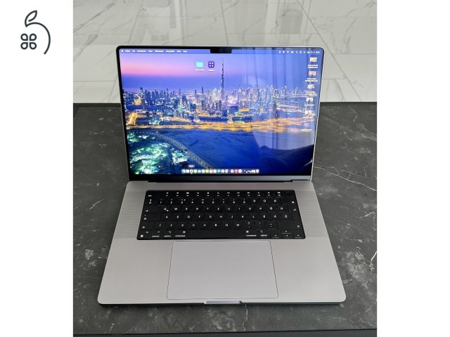 Eladó hibátlan állapotú MacBook Pro M1 max 96%-os akku!