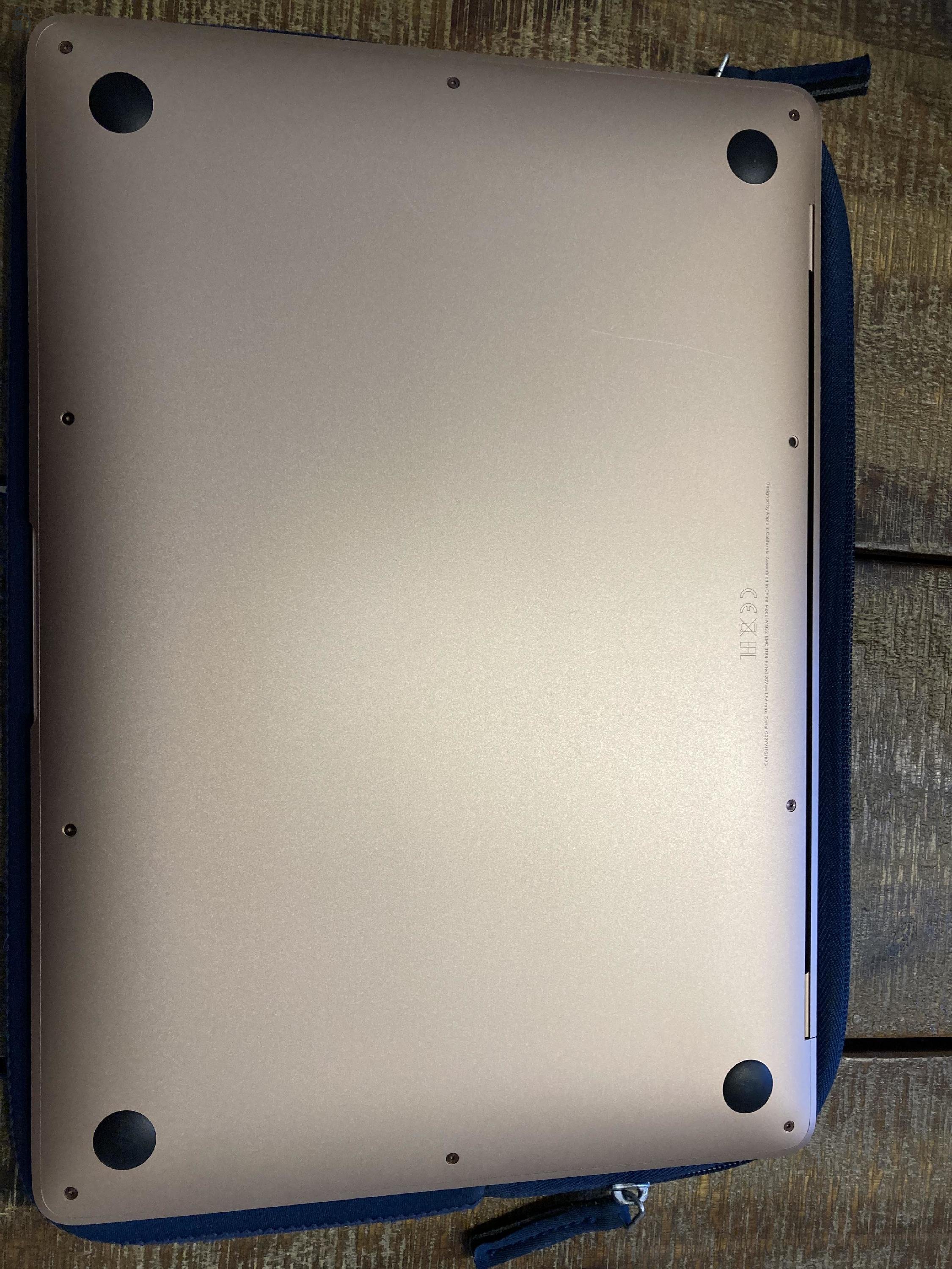 Megkímélt MacBook air 13