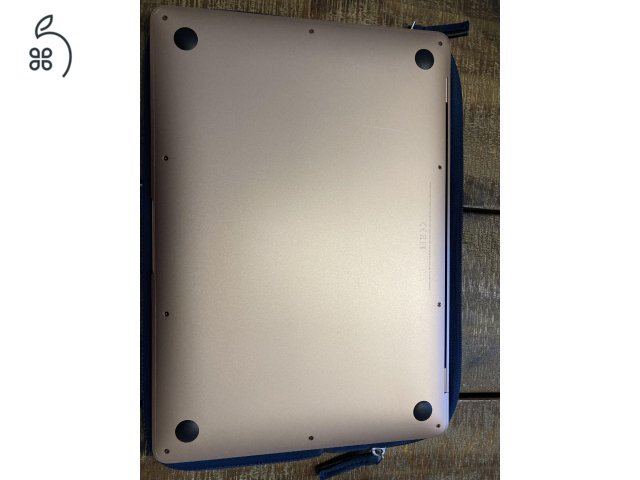 Megkímélt MacBook air 13