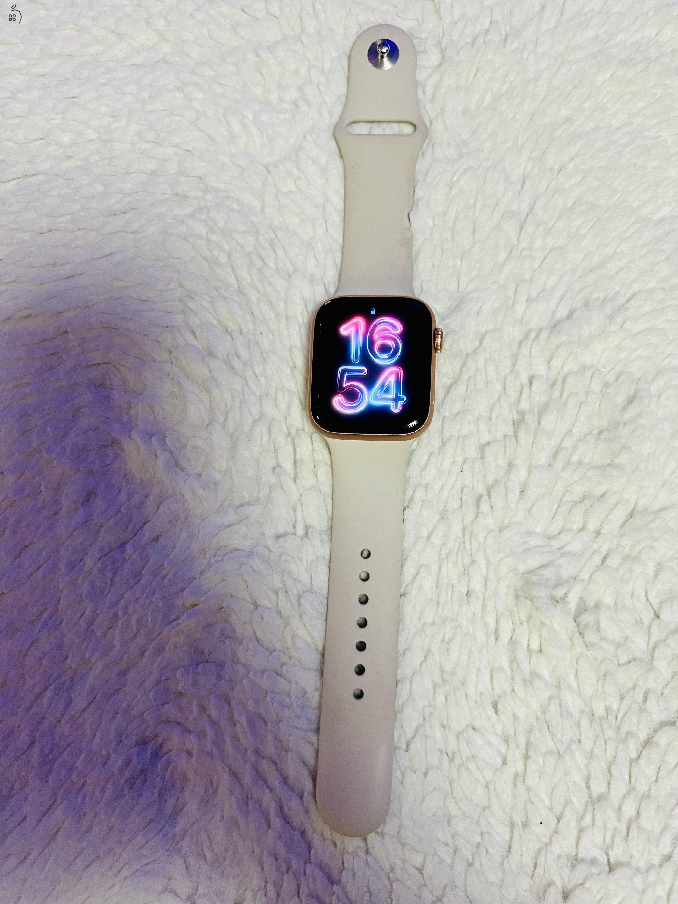 Apple Watch SE Gold 44 mm Cellular