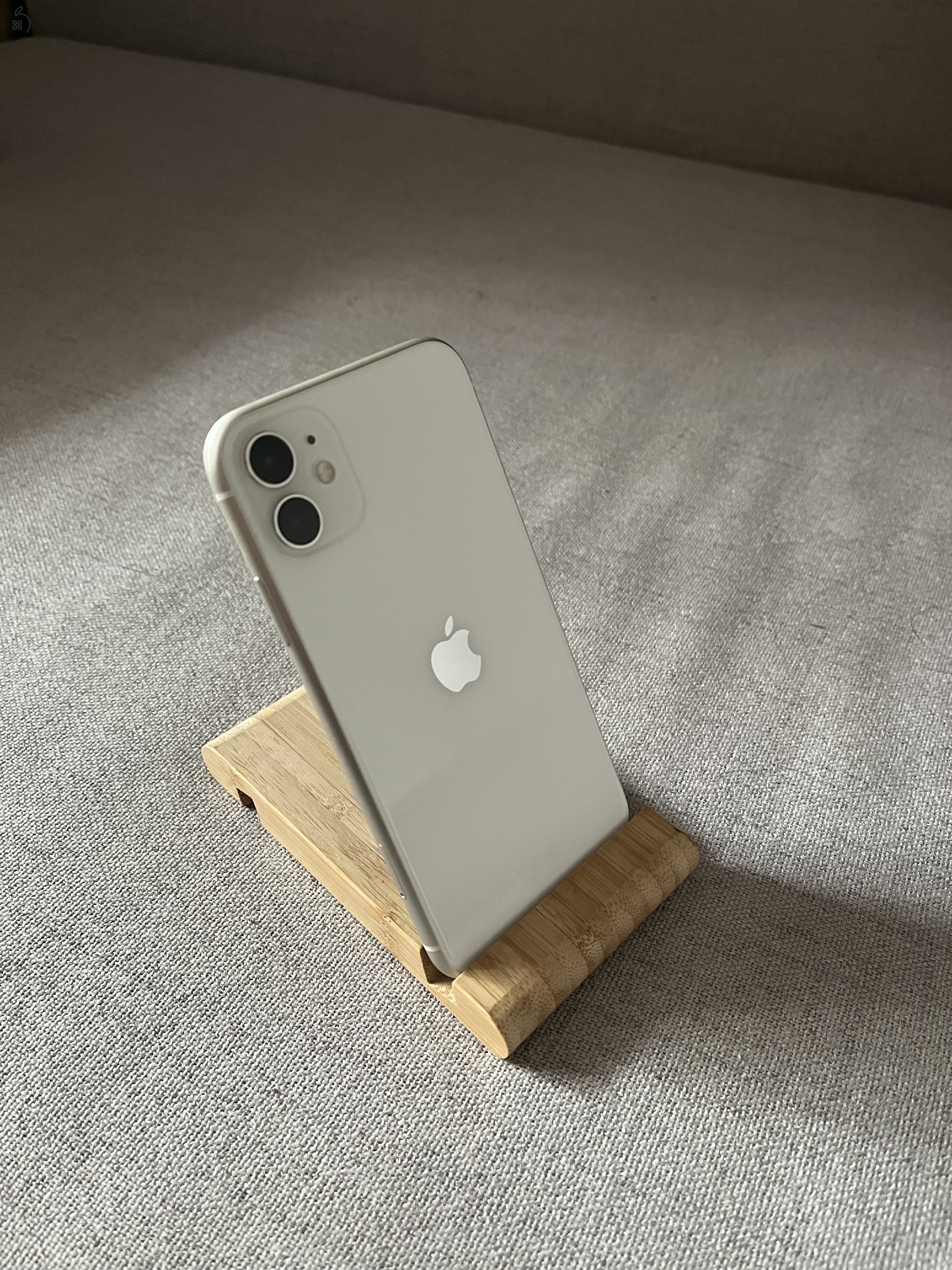 Iphone 11 128 GB kártyafüggetlen