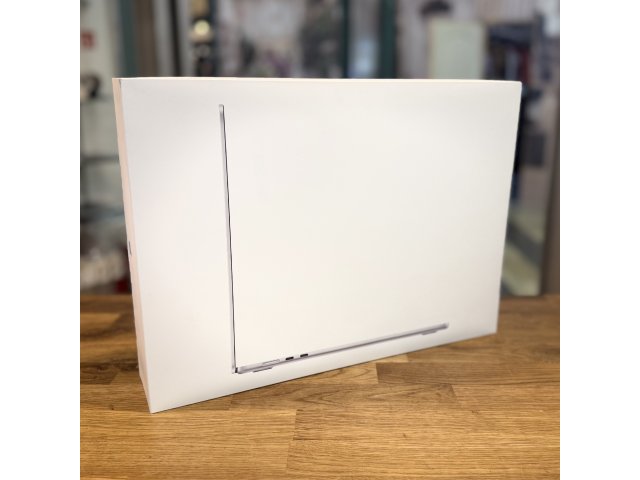 13. Apple MacBook Air 15