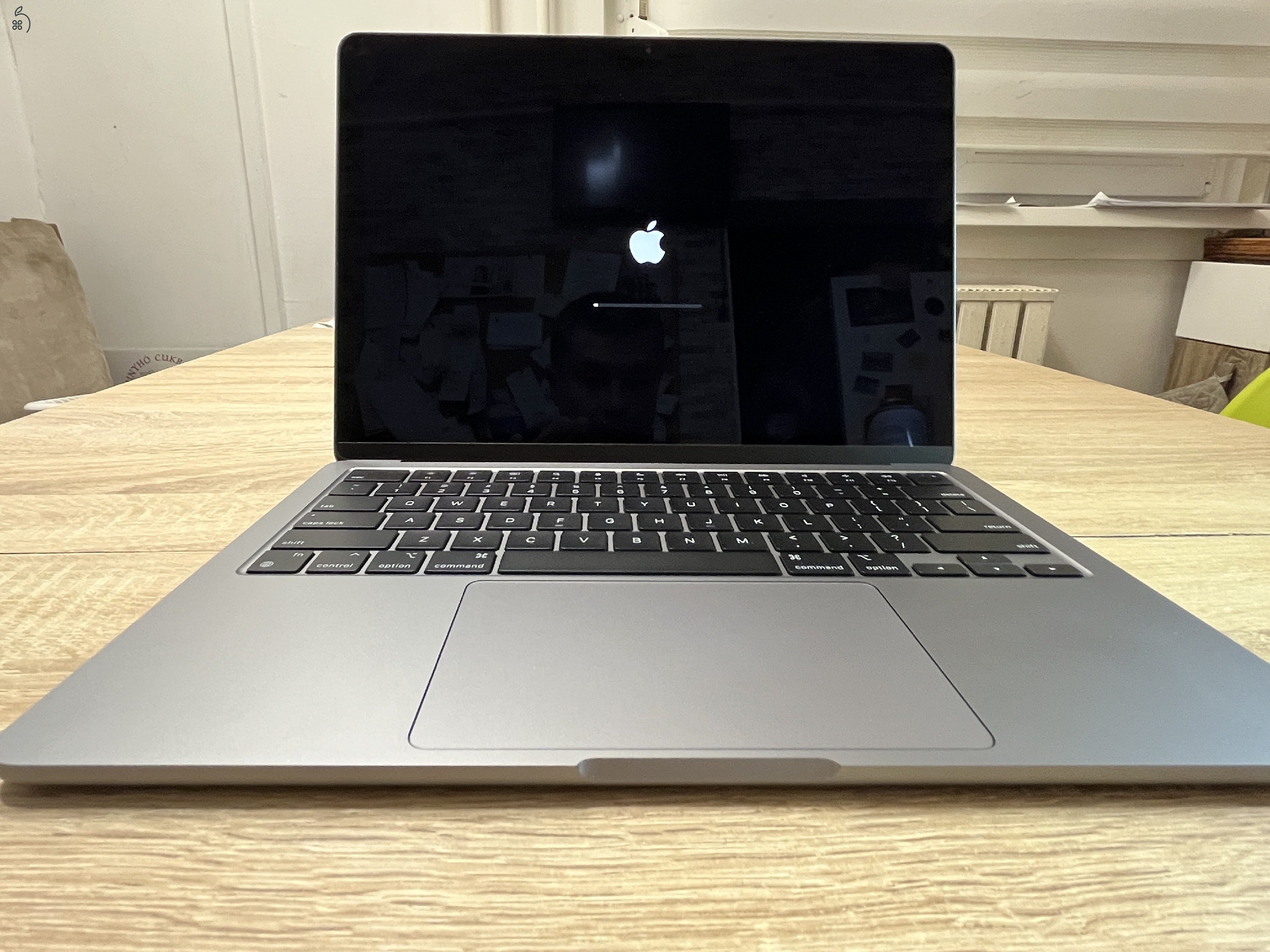 Apple MacBook Air 2022 M2 13.6