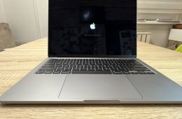 Apple MacBook Air 2022 M2 13.6