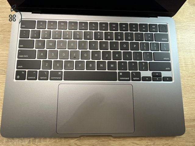 Apple MacBook Air 2022 M2 13.6