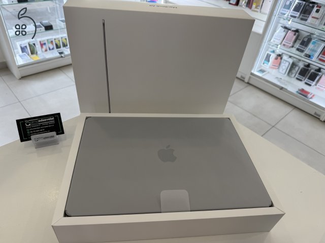 Új MacBook Air M3 15