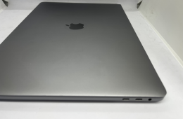 MacBook Pro 15.4