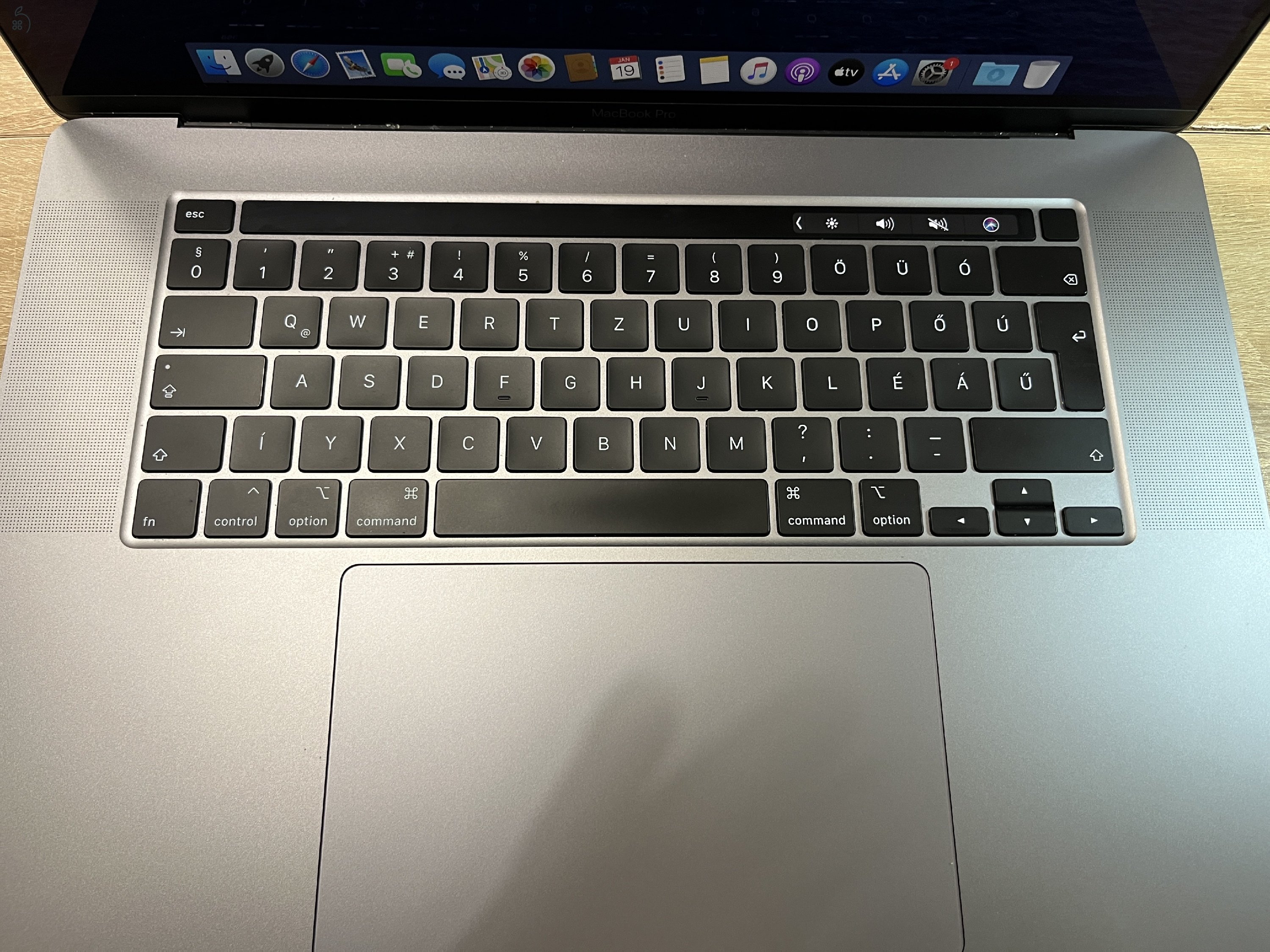 MacBook Pro 16