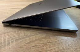 MacBook Pro 16