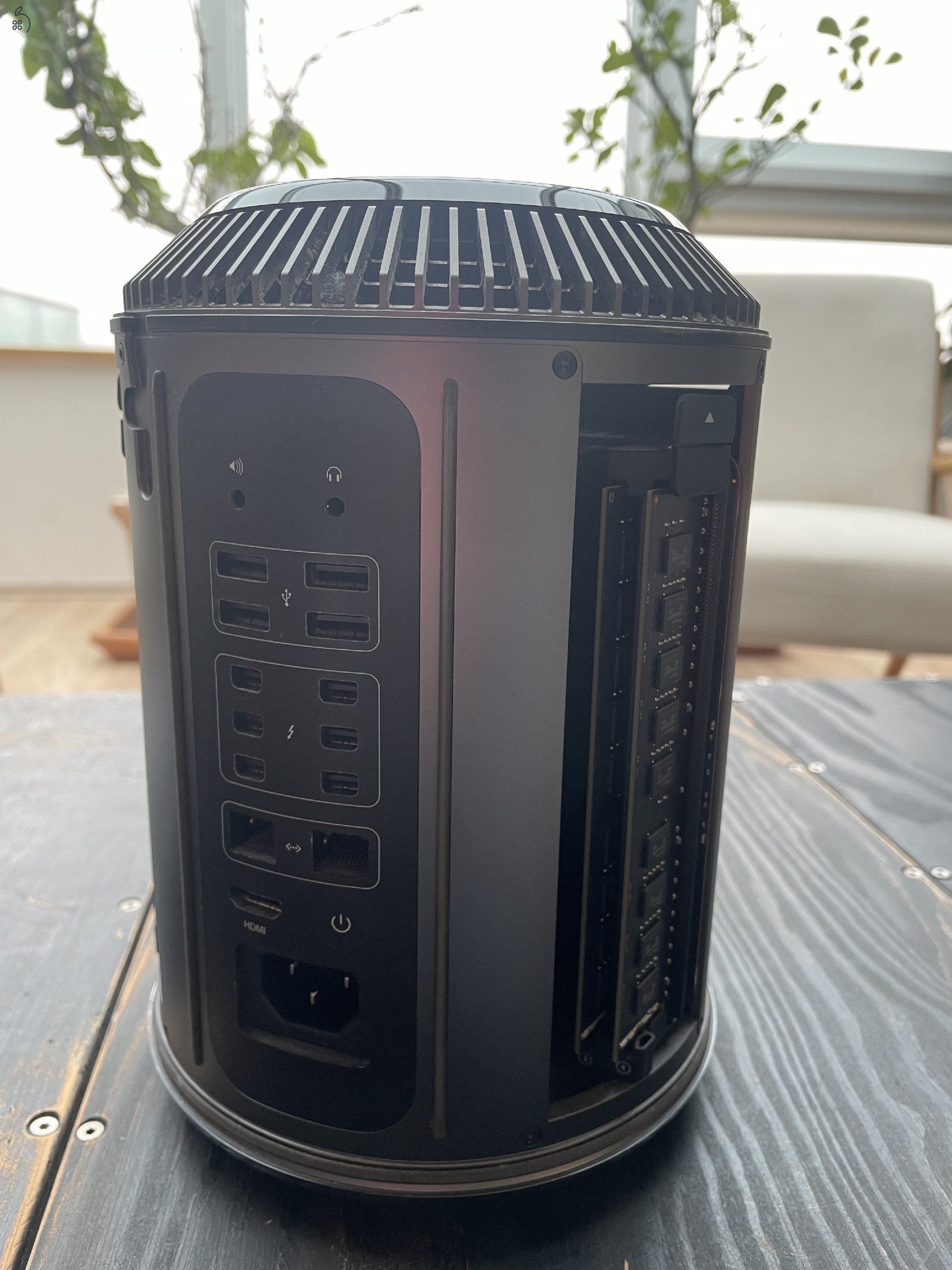 Mac Pro 6.1 (late 2013)