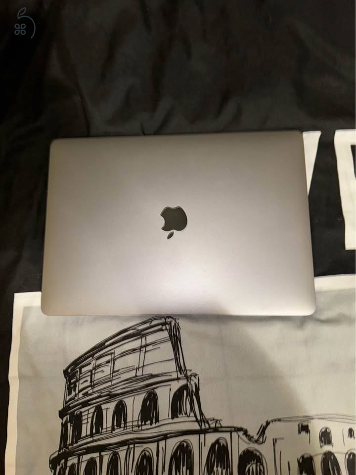 Eladó Macbook Pro 13