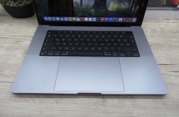 Apple Macbook 16 M1 Pro - 2021 - Használt, karcmentes