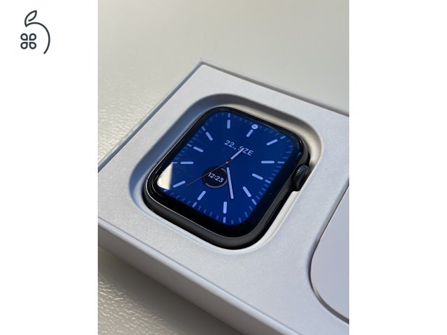 Apple Watch SE 2020 (44mm)