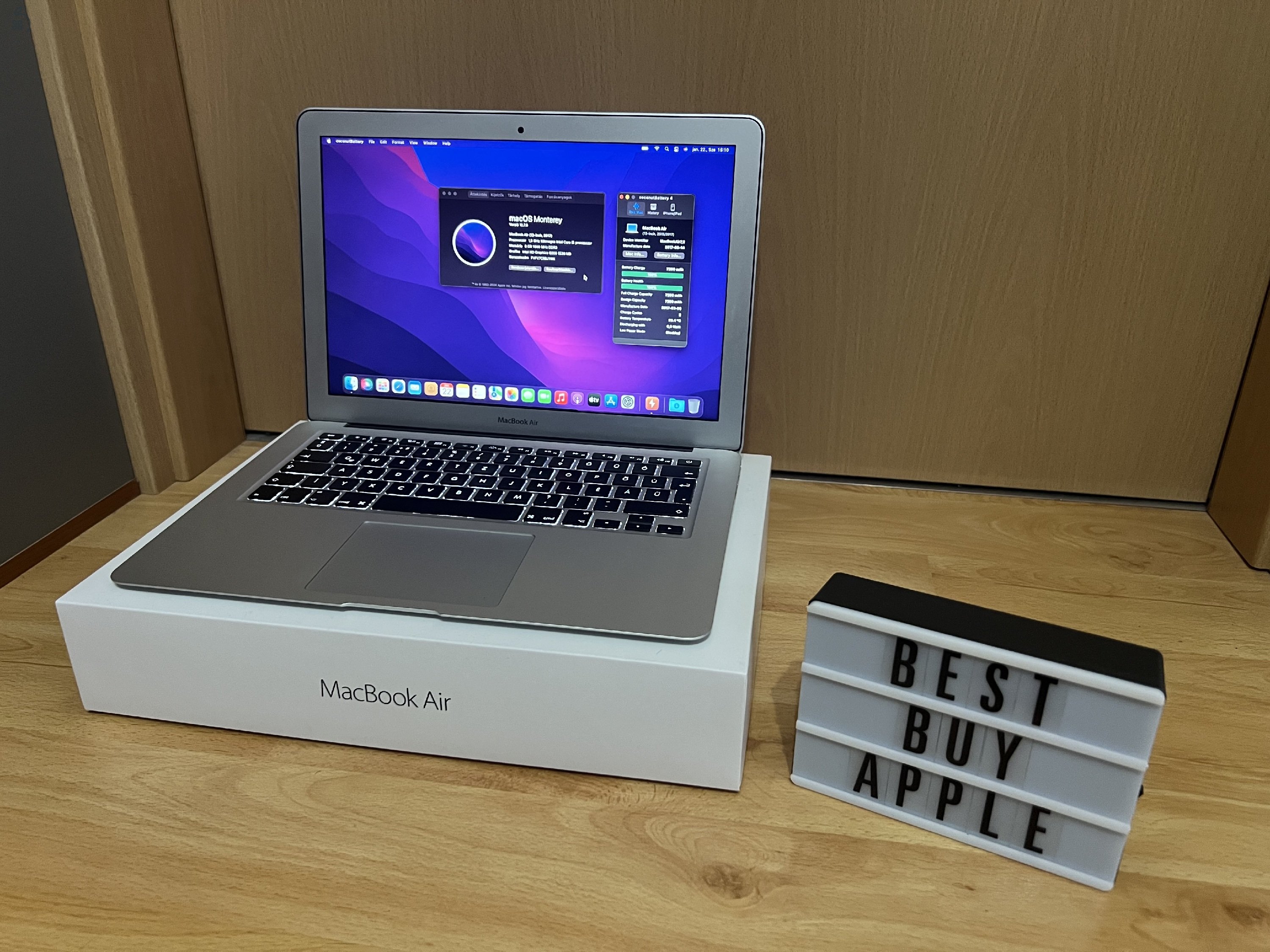 2017 MacBook Air 13 / i5 / 8GB / 128GB SSD / Új 100% Aksi / Korrekt Áron Eladó ! ! !