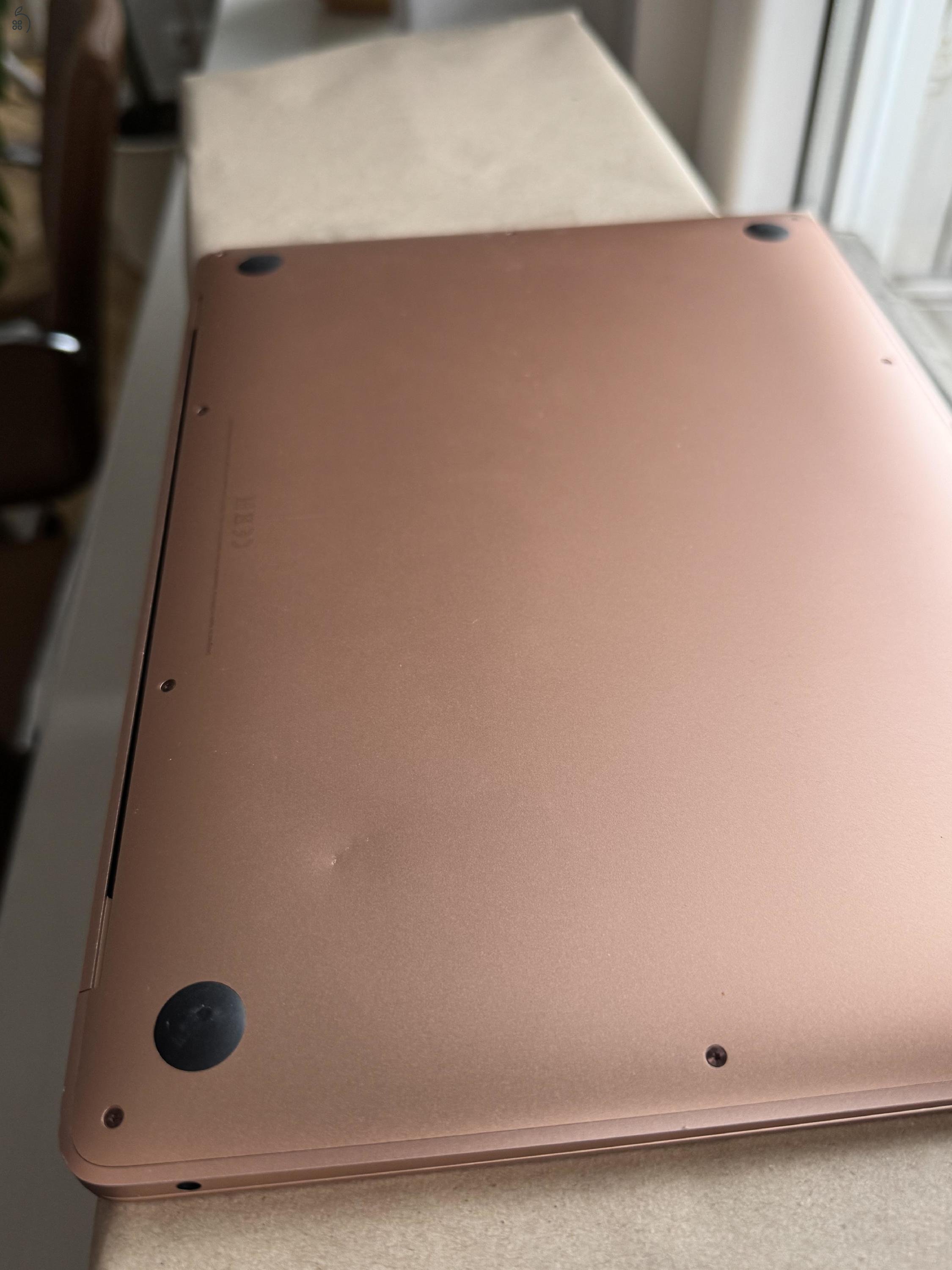 MacBook Air 13 Gold 2020