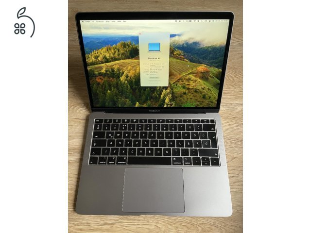 Eladó 2019-es MacBook Air, 128 GB SSD, 8 GB RAM