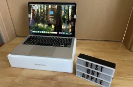 2020 MacBook Air M1 / 8GB / 256GB SSD / Magyar / Silver / 99% Aksi / Új Kijelzővel / Eladó ! ! !