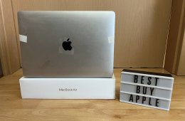 2020 MacBook Air M1 / 8GB / 256GB SSD / Magyar / Silver / 99% Aksi / Új Kijelzővel / Eladó ! ! !