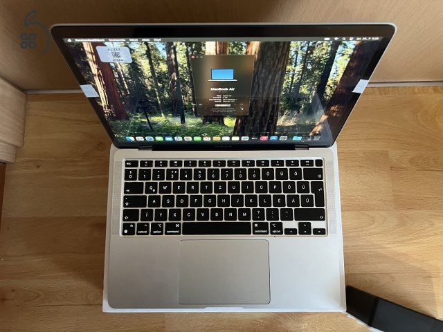 2020 MacBook Air M1 / 8GB / 256GB SSD / Magyar / Silver / 99% Aksi / Új Kijelzővel / Eladó ! ! !