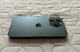 Eladó szép állapotú Apple iPhone 13 Pro 128GB Alpine Green, kártyafüggetlen készülék!